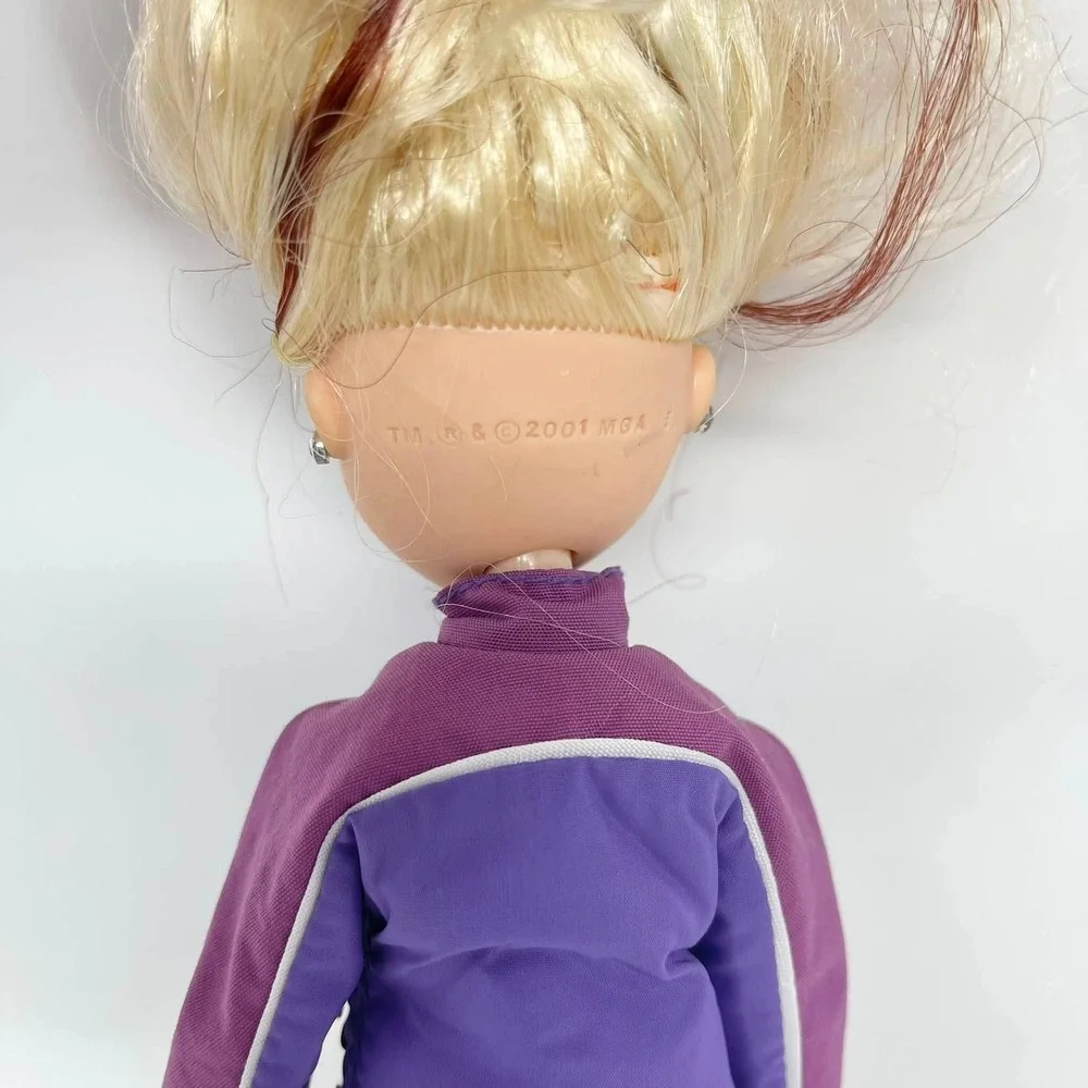 Bratz Lilee Play Sportz Snowboarding Doll 2001 Purple Outfit MGA Y2K